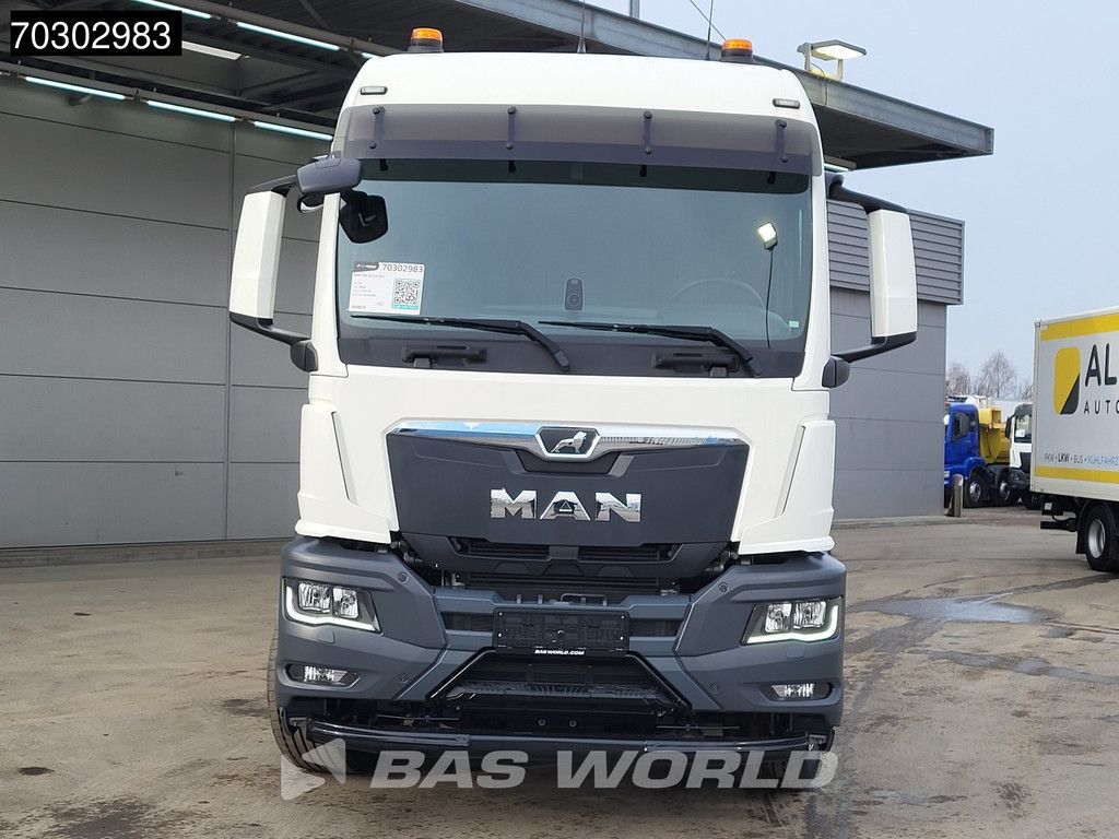 MAN TGS 35.520 8X2 NEW! Oprijwagen Machine transporter Hydraulic ramps Lift+Steering axle