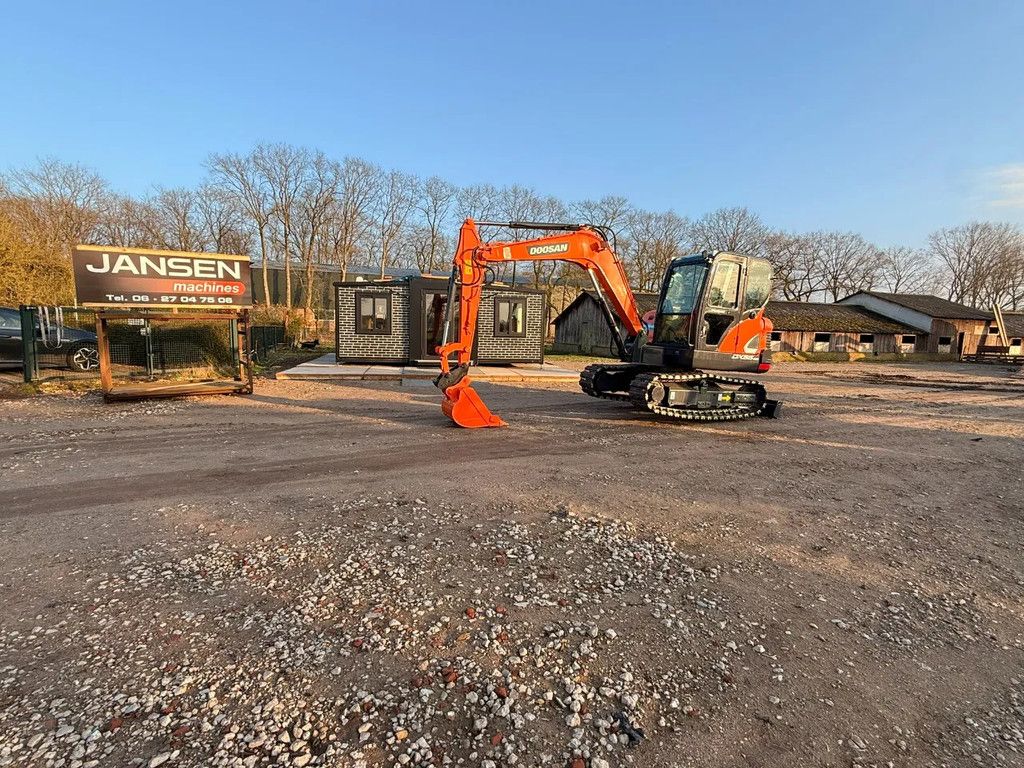 Doosan DX55-9C