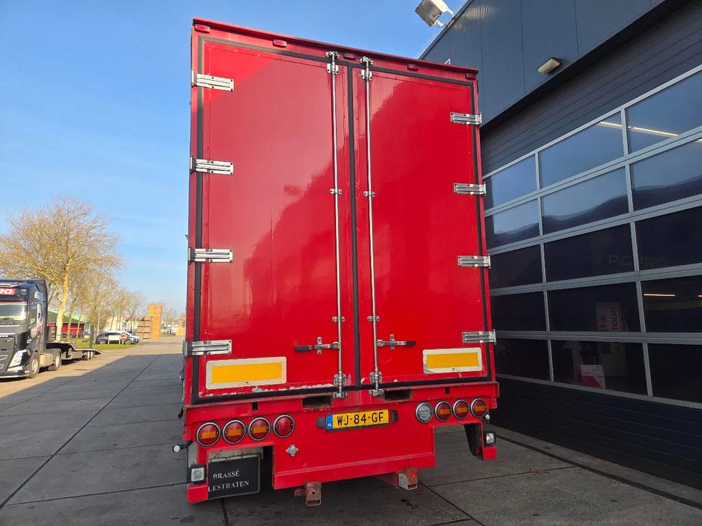 ORBONS 3 as schuifzeilen, deuren achter 850 baklengte 272 insteek, liftas, kooiaap aansluit.BPW trommelremmen