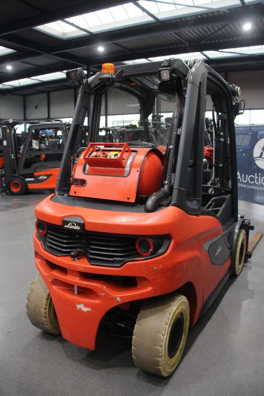 Gabelstapler Linde H25T-01 LPG 2500kg 6,8m 2020