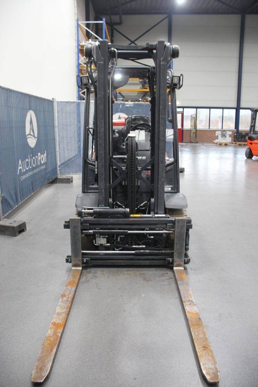 Gabelstapler Linde H25T-01 LPG 2500kg 6,8m 2020