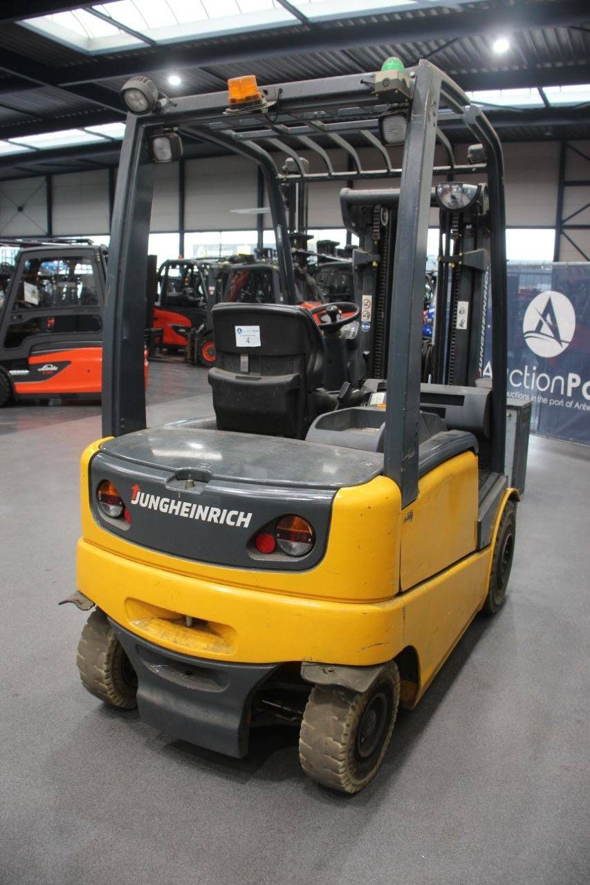 Heftruck Jungheinrich EFG-Vac 25 Elektrisch 2400kg 4.4m 2003