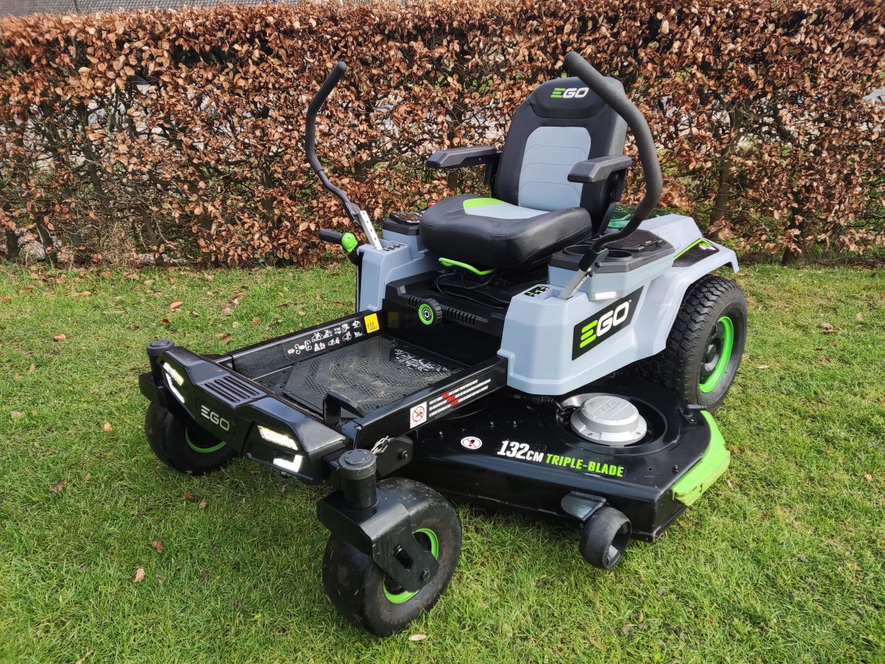 EGO accuzitmaaier (type ZT5201E-L, 132 cm, Zero-Turn, 158 h)