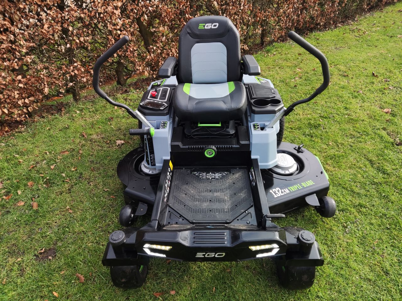 EGO accuzitmaaier (type ZT5201E-L, 132 cm, Zero-Turn, 158 h)