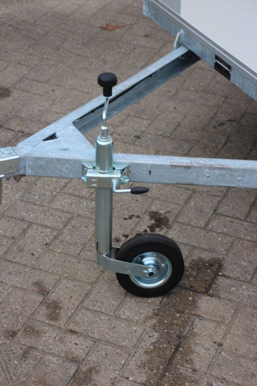 Closed trailer VDM Trailers 260x150cm 2025 New