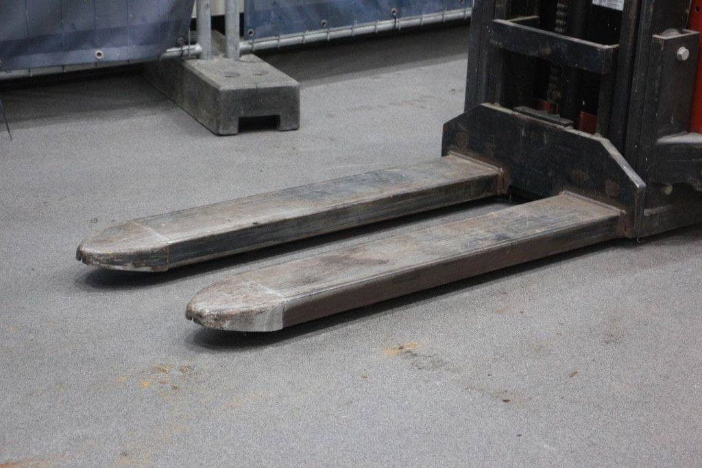 Stapler BT S12 Elektro 1200 kg 3,7 m 2004