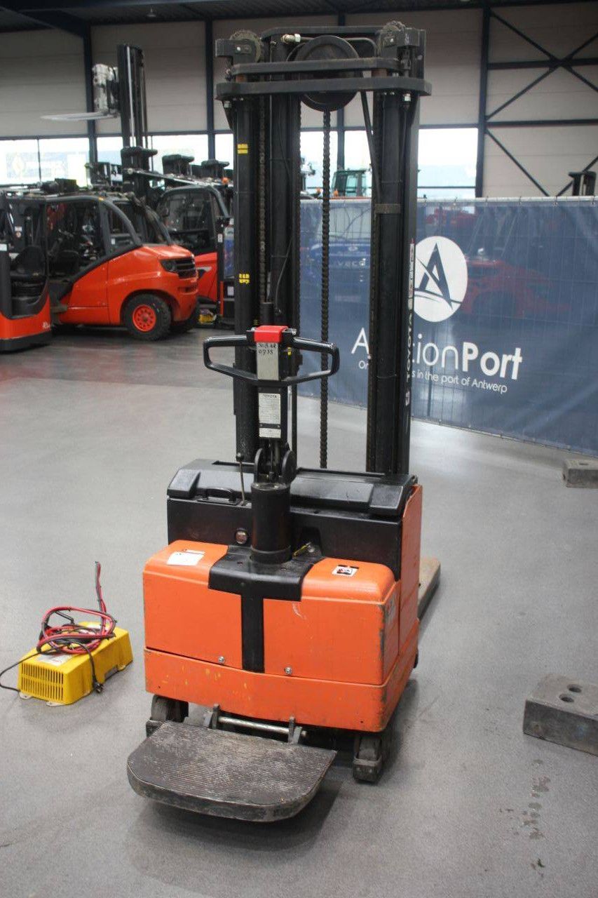 Toyota SLL 16 Elektrostapler 1600 kg 2000