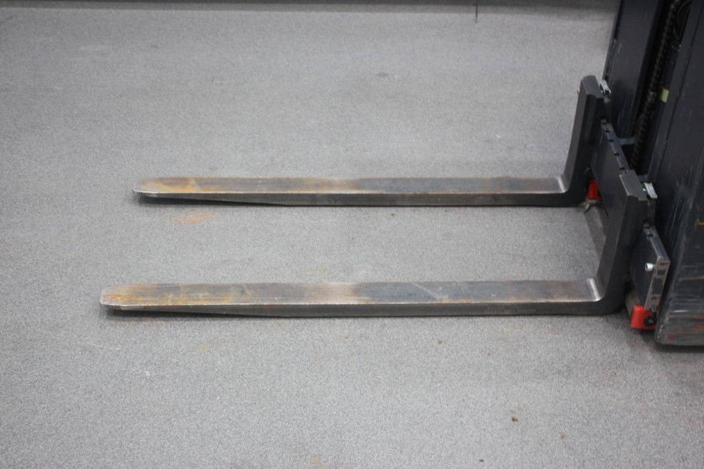 Order picker Linde V08-02 Electric 800kg