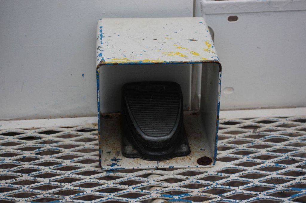 Genie Z-30/20N RJ Electric Articulating Boom Lift 10.89m 2012