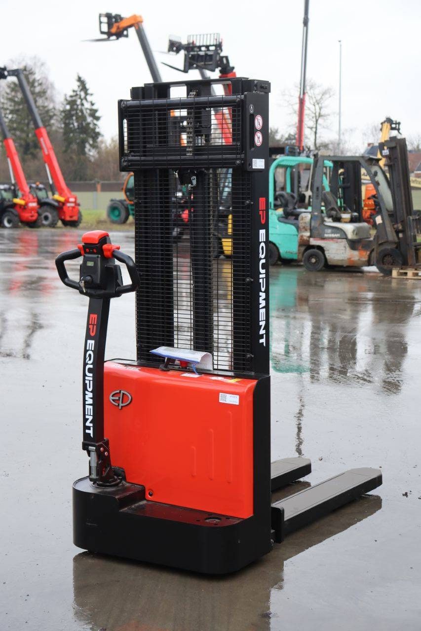 Stapelaar EP Equipment ESL122 Elektrisch 1200kg 2.7m 2025