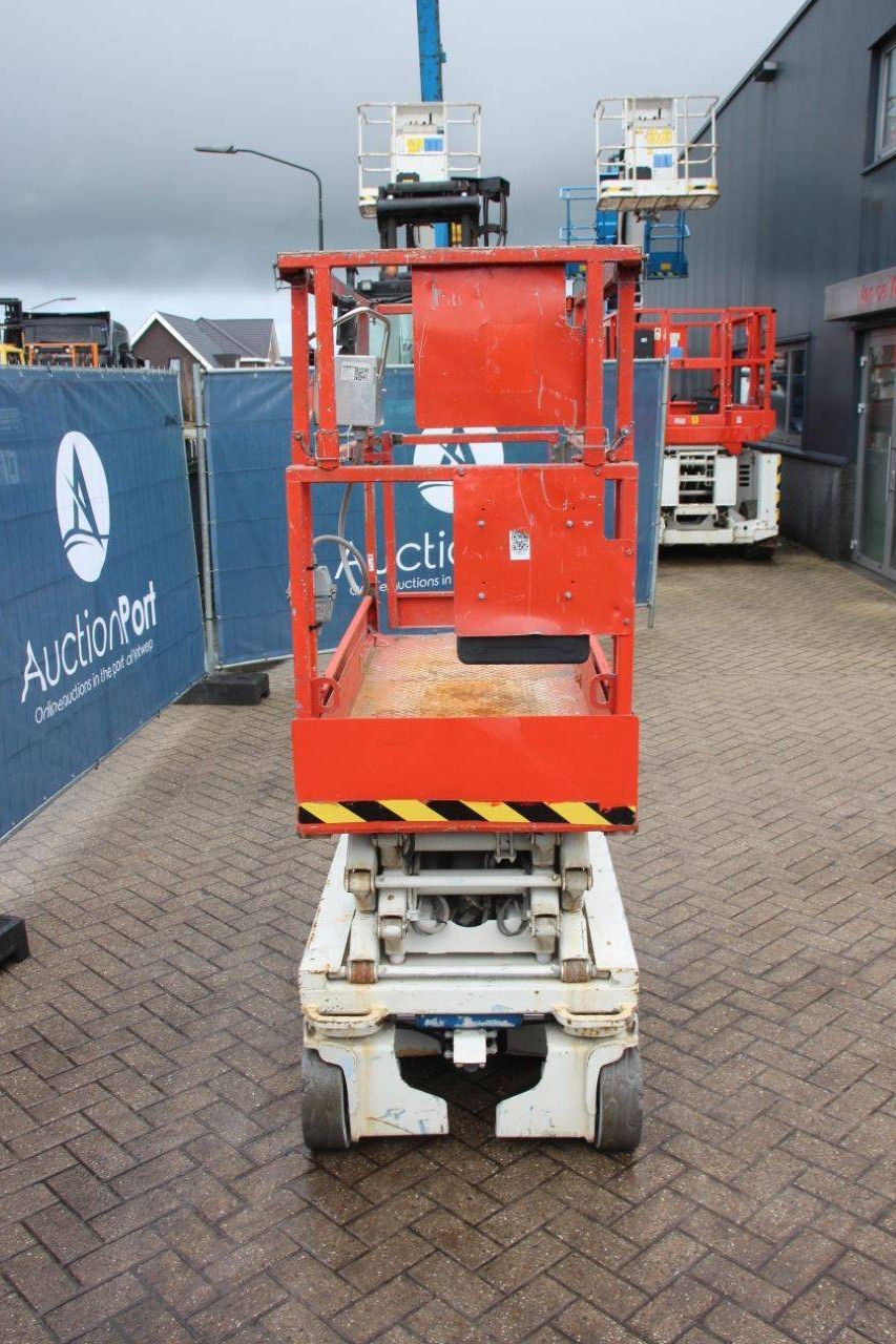 Scissor lift Skyjack SJ III 3219 Electric 7.8m 2015