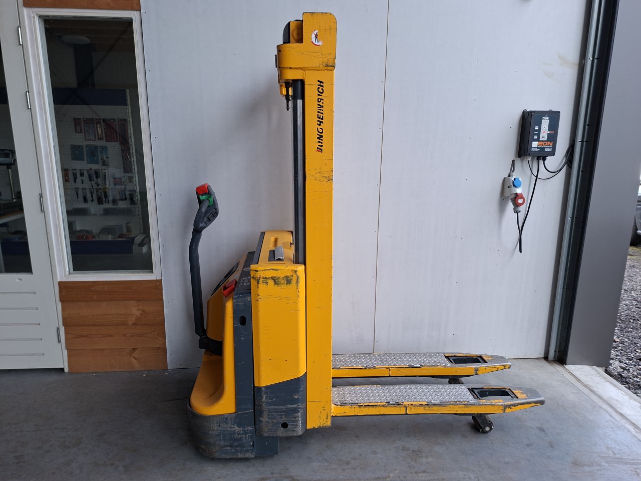 Jungheinrich ejc-z 14 1400 kg 2.9 meter initiele heffing