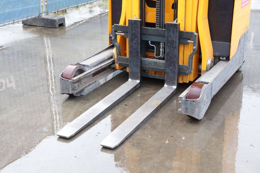 Schubmaststapler Jungheinrich ETV 214 Elektro 1400 kg 6,0 m 2012