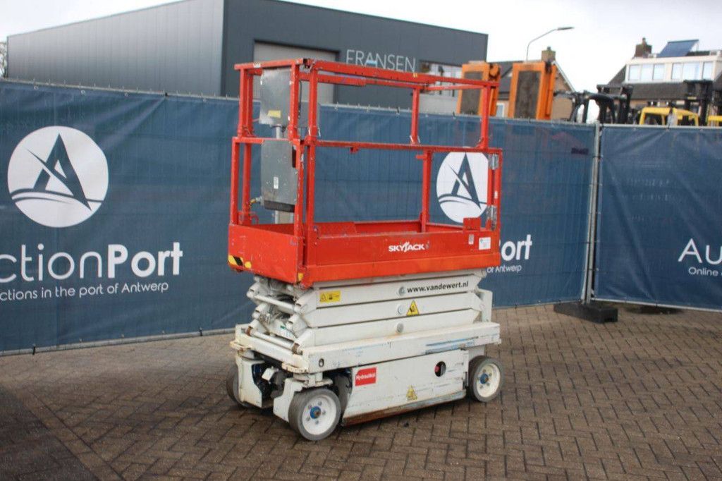 Scherenarbeitsbühne Skyjack SJ III 3219 Electric 7,8 m 2015