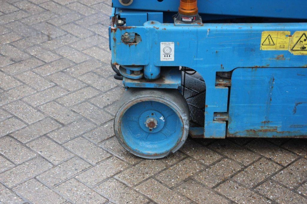 Scissor lift Genie GS-1532 Electric 6.57m 2014