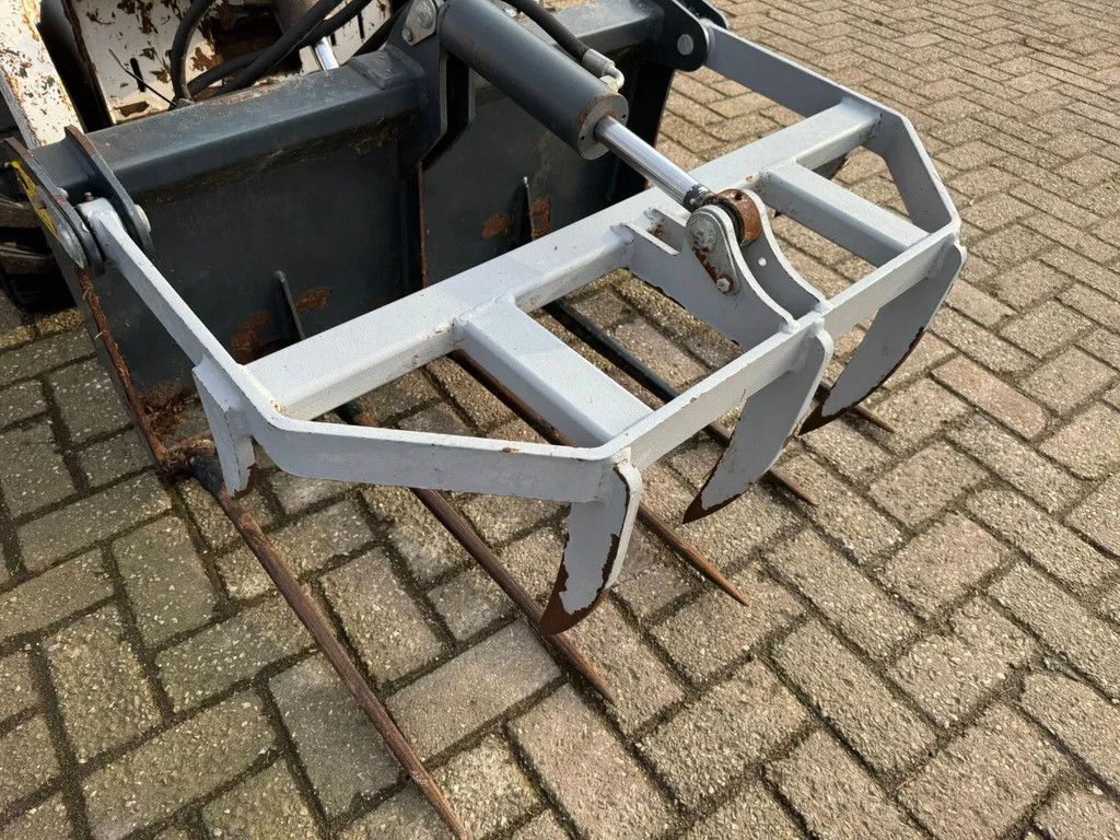 Bobcat 453 Schranklader shovel loader