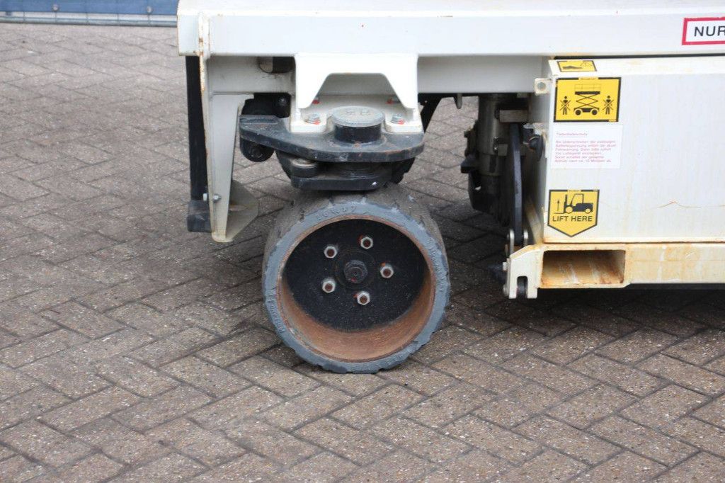 Scherenarbeitsbühne Holland Lift Ecostar HL-11812 Elektro 13,8 m 2013