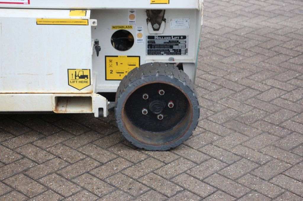 Scherenarbeitsbühne Holland Lift Ecostar HL-11812 Elektro 13,8 m 2013