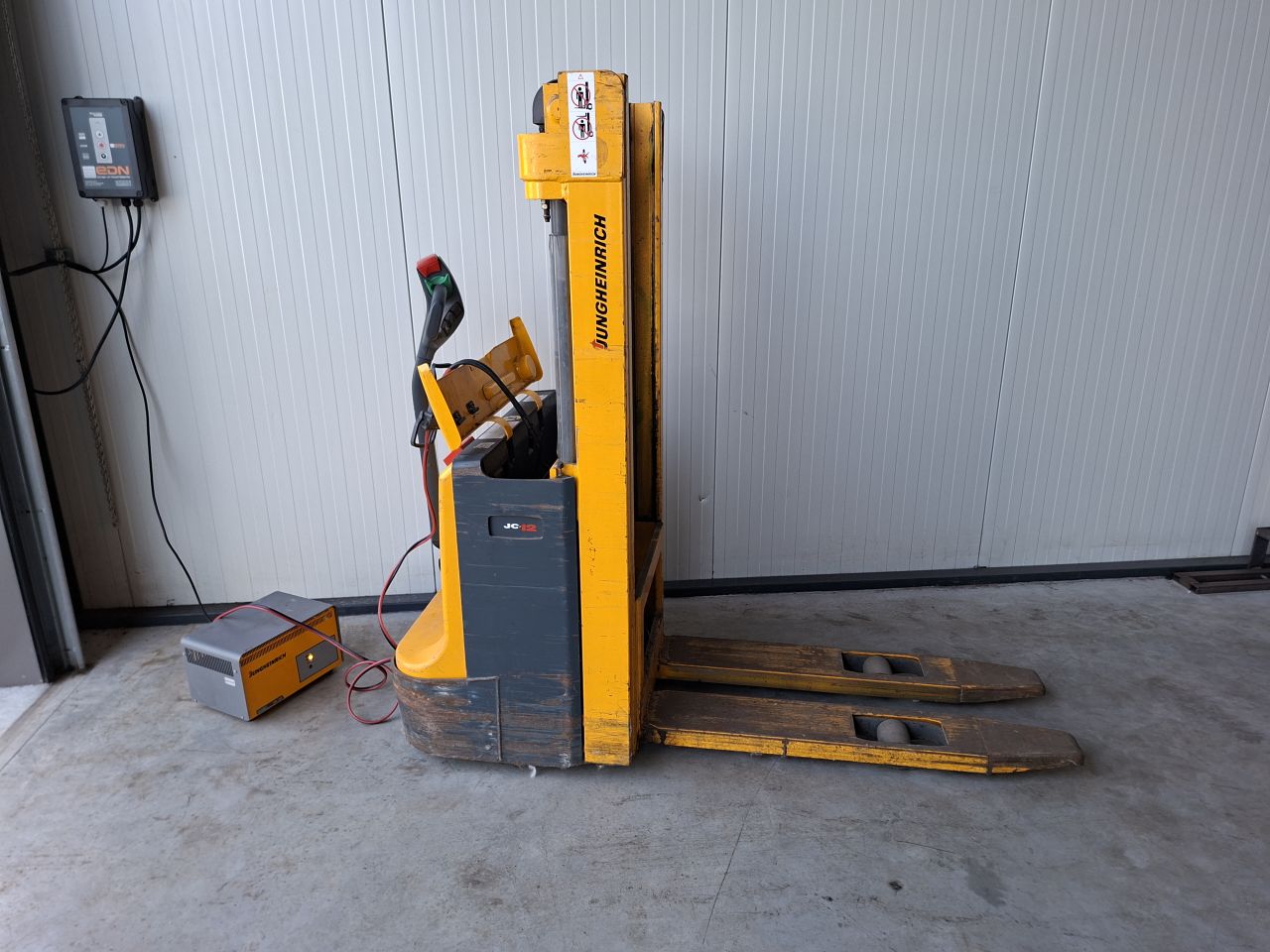 Jungheinrich EJC 12 hefhoogte 2.5 meter 1200 kg