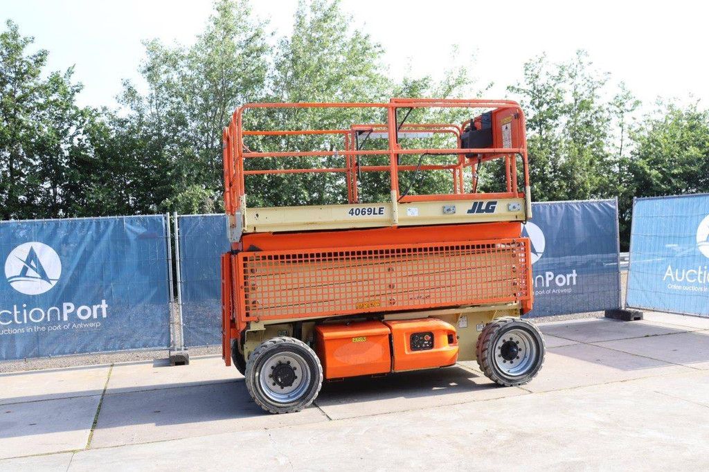 JLG 4069LE Elektrische Scherenbühne 290 kg 14,19 m 2010