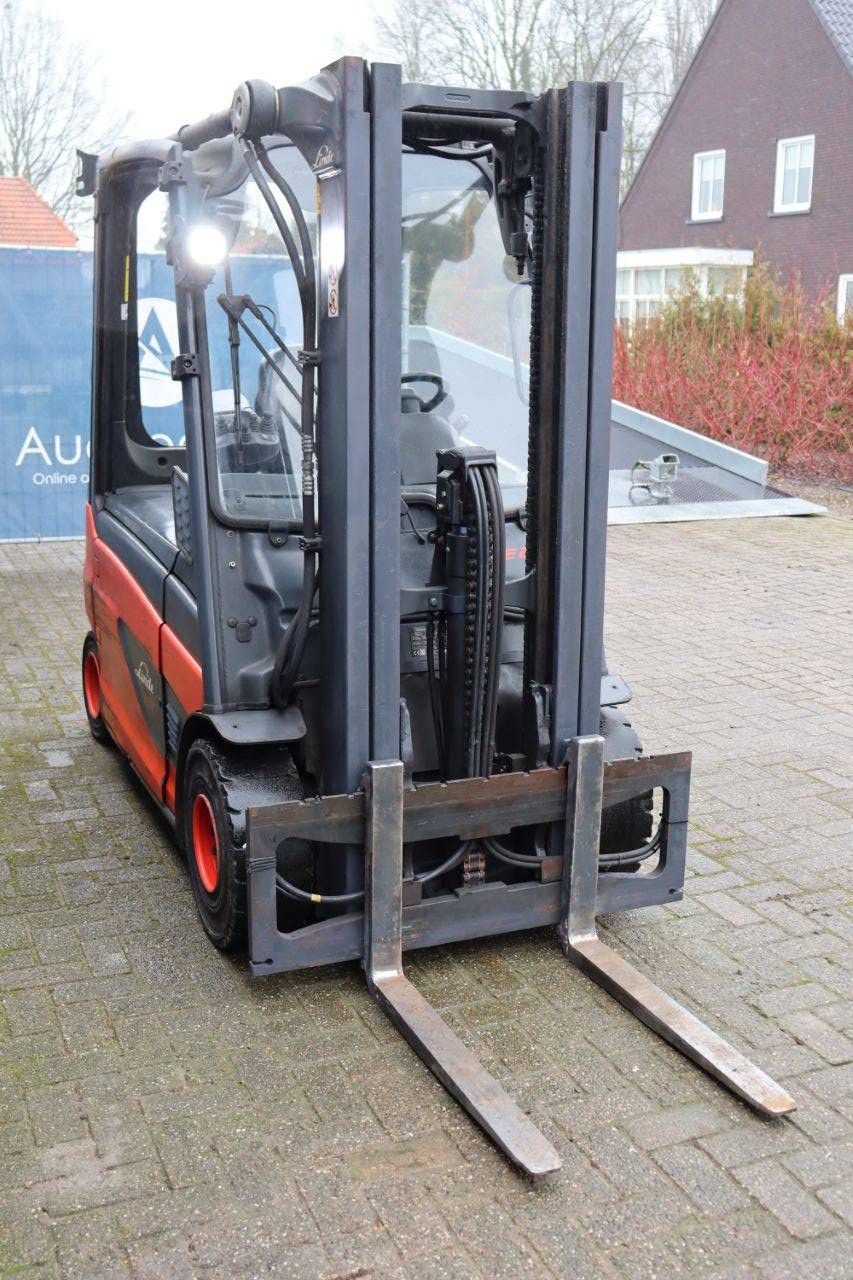 Forklift Linde E25L-01 Electric 2500kg 2015