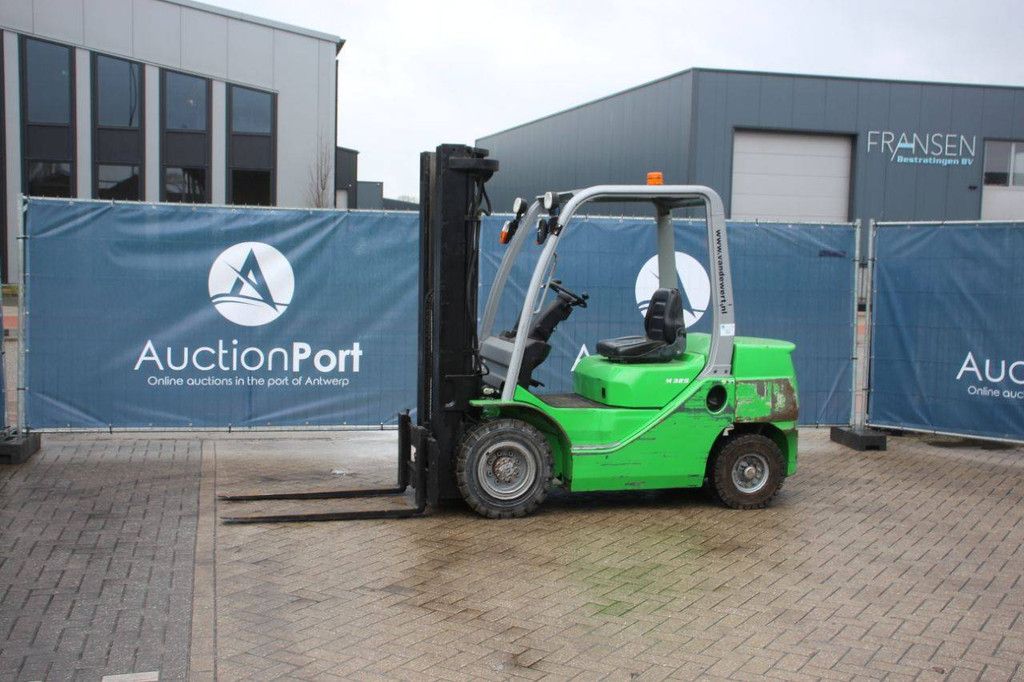 Forklift CESAB M325D Diesel 2500kg 2015