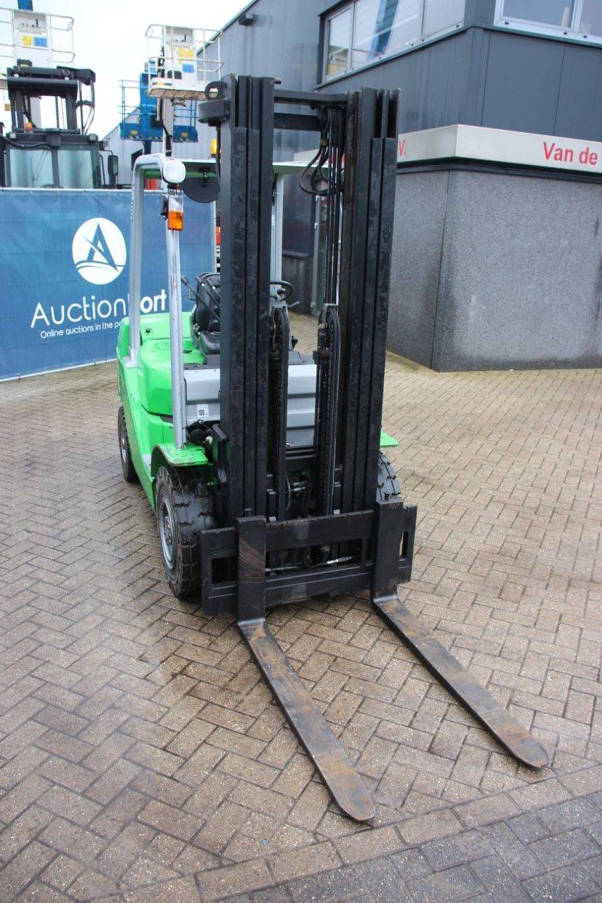 Forklift CESAB M325D Diesel 2500kg 2015