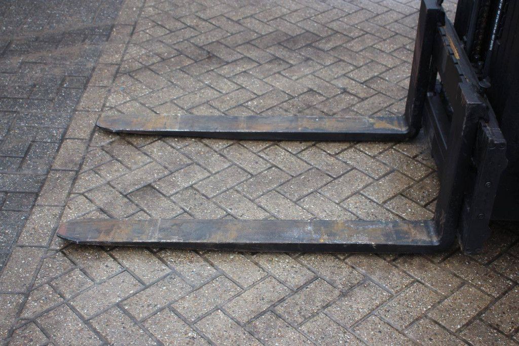 Forklift CESAB M325D Diesel 2500kg 2015