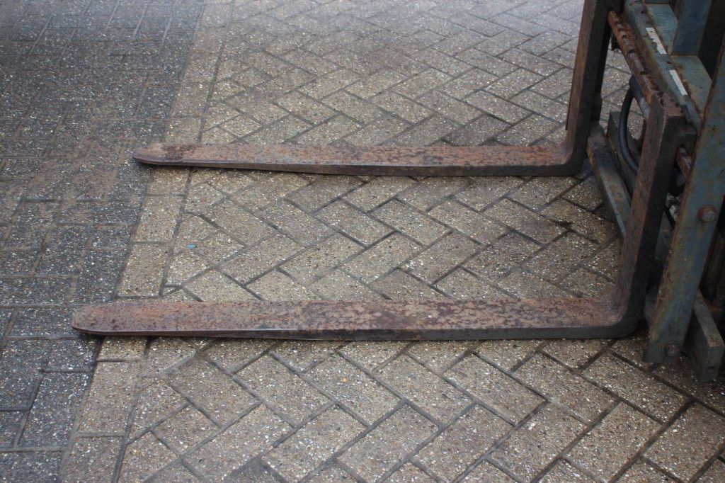 Gabelstapler Nissan FDGTA150 Diesel 1500kg 3,3m 2000