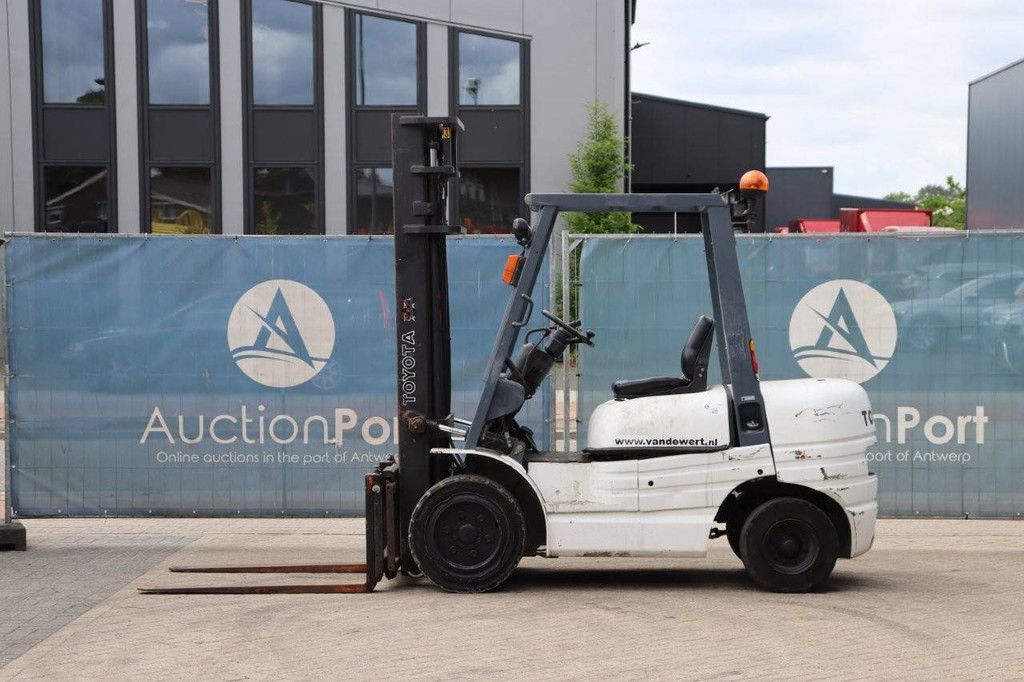 Gabelstapler Toyota 62-6FDF30 Diesel 3000kg 4.0m 1997