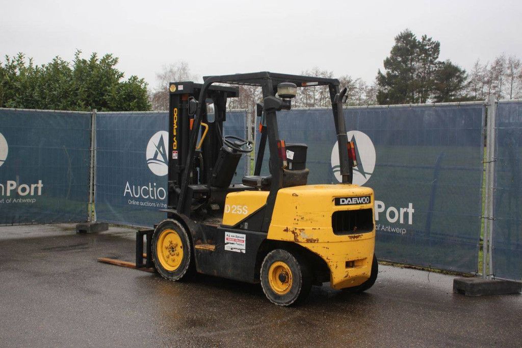 Gabelstapler Daewoo D25S Diesel