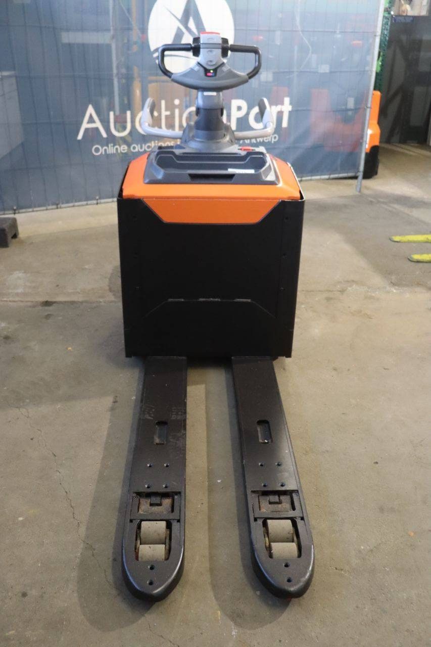 Toyota LPE250 Electric Pallet Truck 2500kg 2019