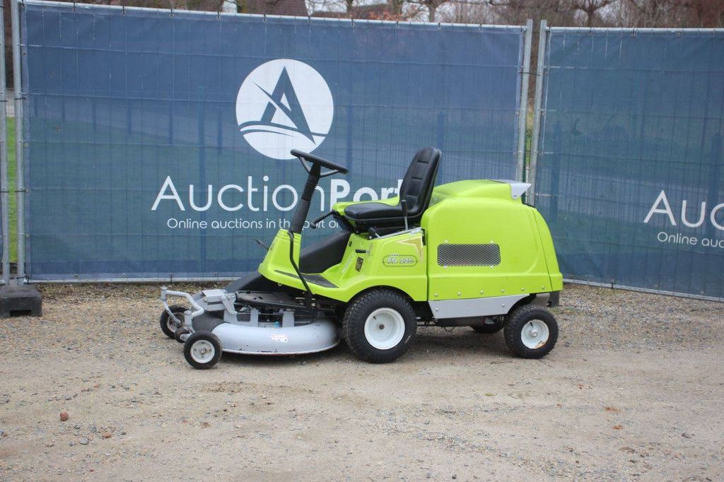 Riding Mower Grillo FD 220R Petrol 2015