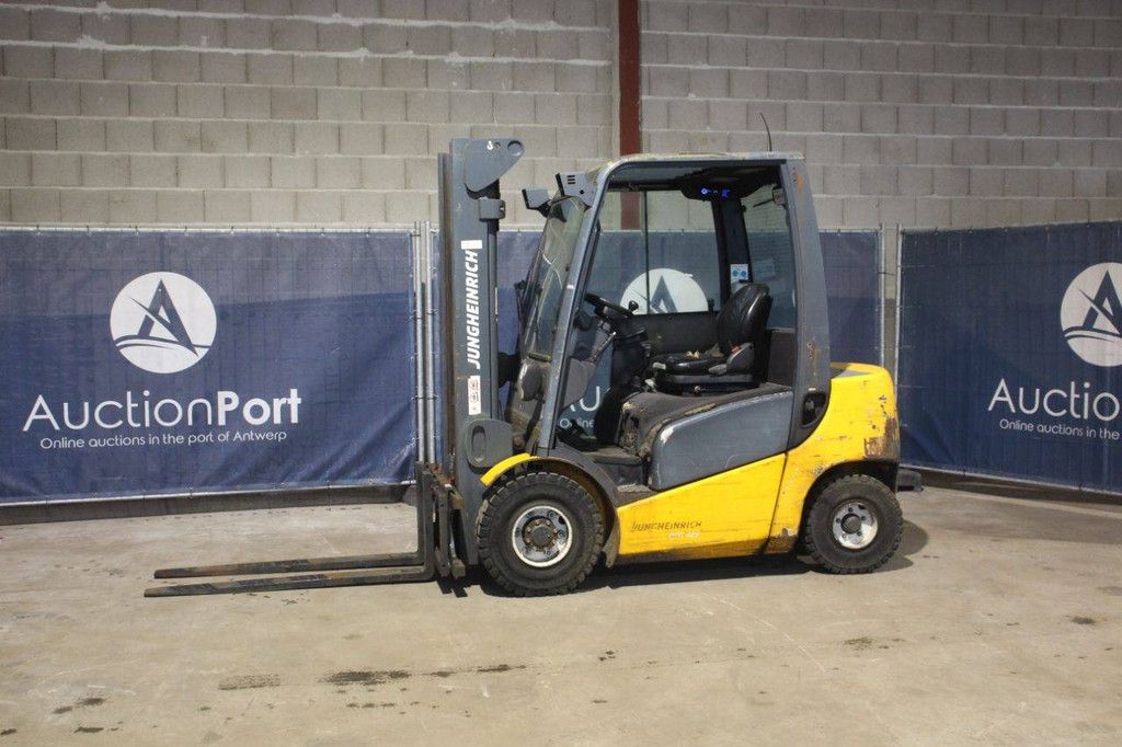 Forklift Jungheinrich DFG 425 330ZT Diesel 2500kg 3.3m