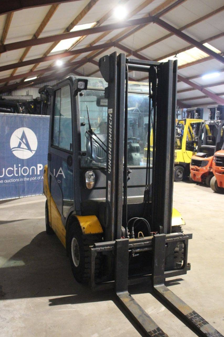 Forklift Jungheinrich DFG 425 330ZT Diesel 2500kg 3.3m