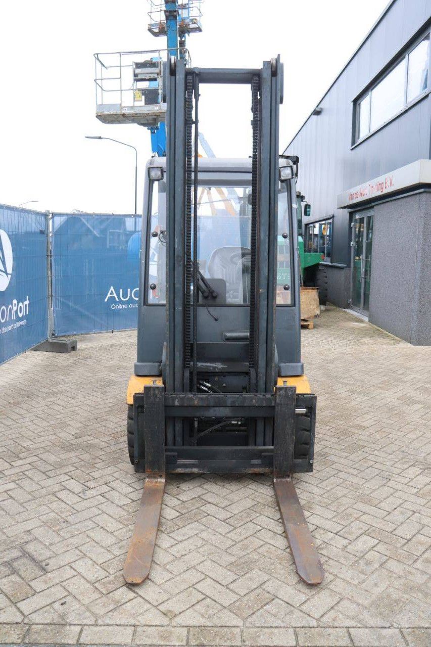 Gabelstapler Jungheinrich EFG430 Elektro 3000 kg 4,0 m 2010