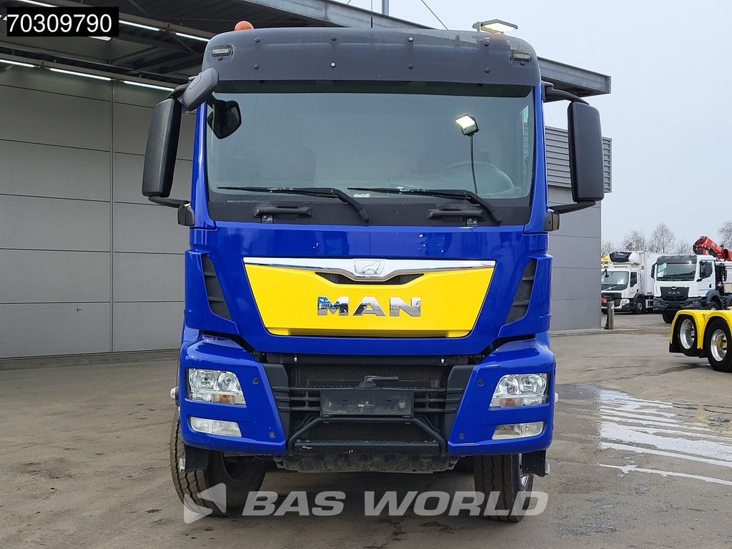 MAN TGS 35.440 8X4 14m3 tipper Steelsuspension Big-Axle Retarder Automatic Euro 6