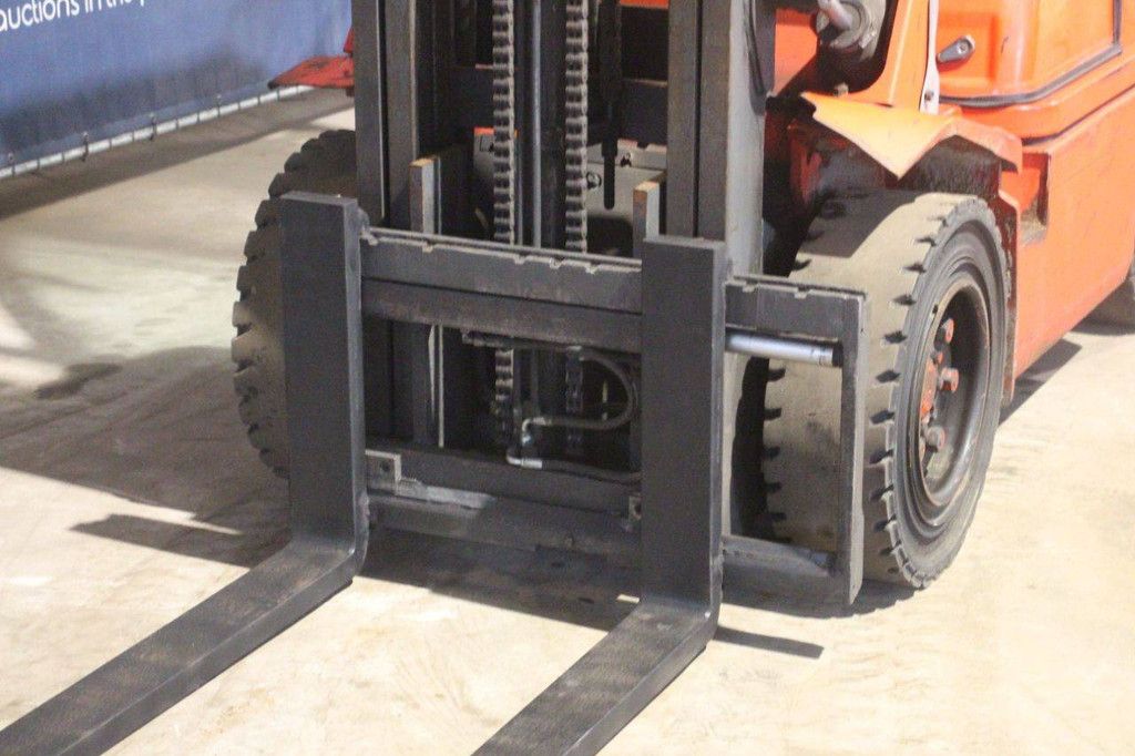 Gabelstapler Nissan UG1D2A32LQ LPG 3200kg 3,3m 2008