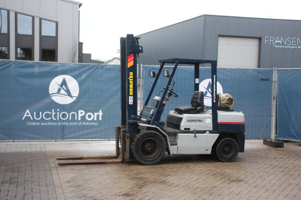 Forklift Komatsu FG 30-11 LPG 3000kg 4.0m 1990