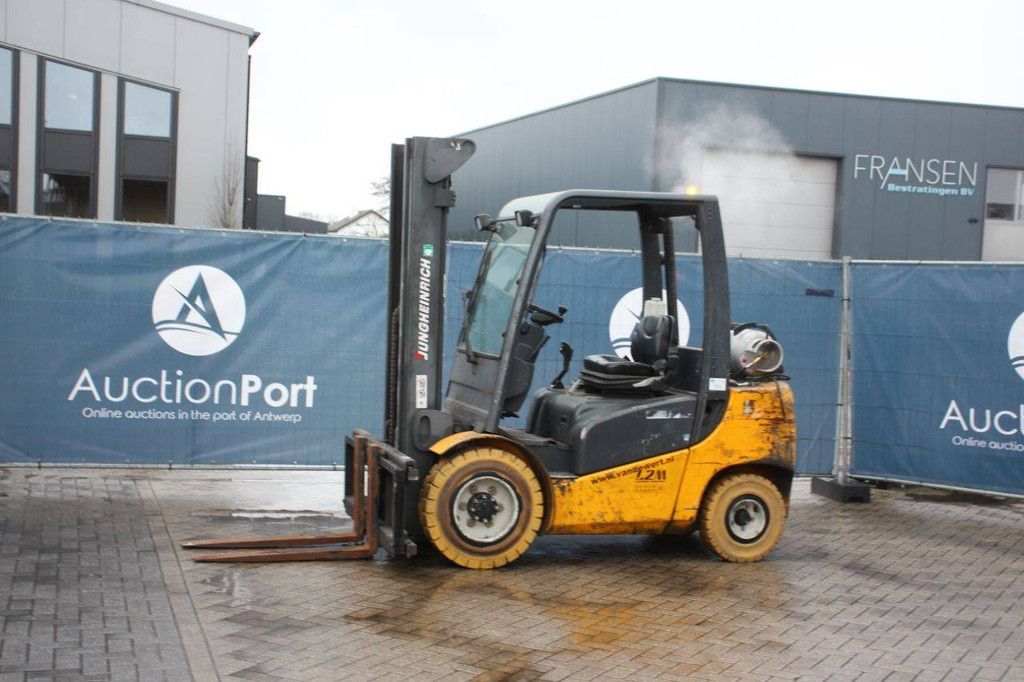 Heftruck Jungheinrich FG40 LPG 2870kg 5.0m