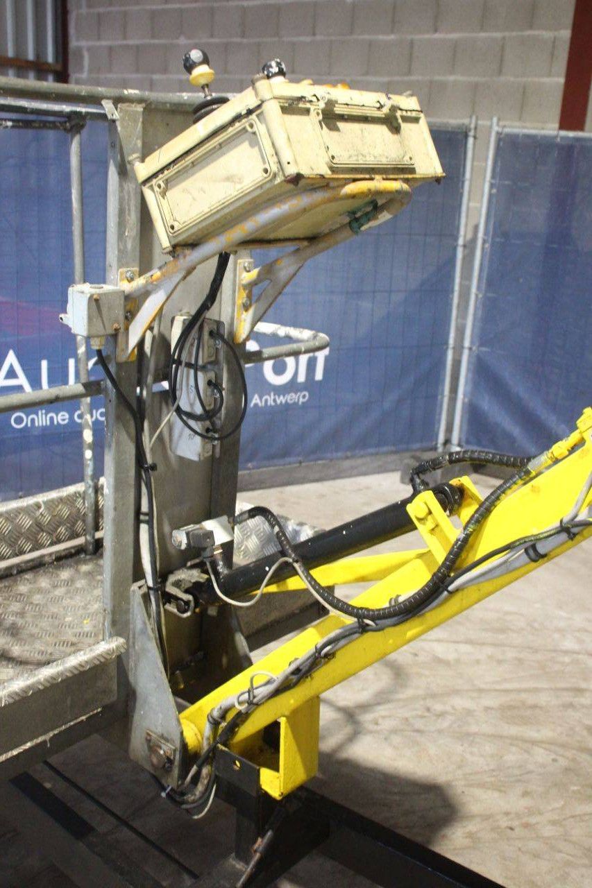 OMME Lift 1500Z Elektrische, anhängermontierte Hubarbeitsbühne 15 m 1994