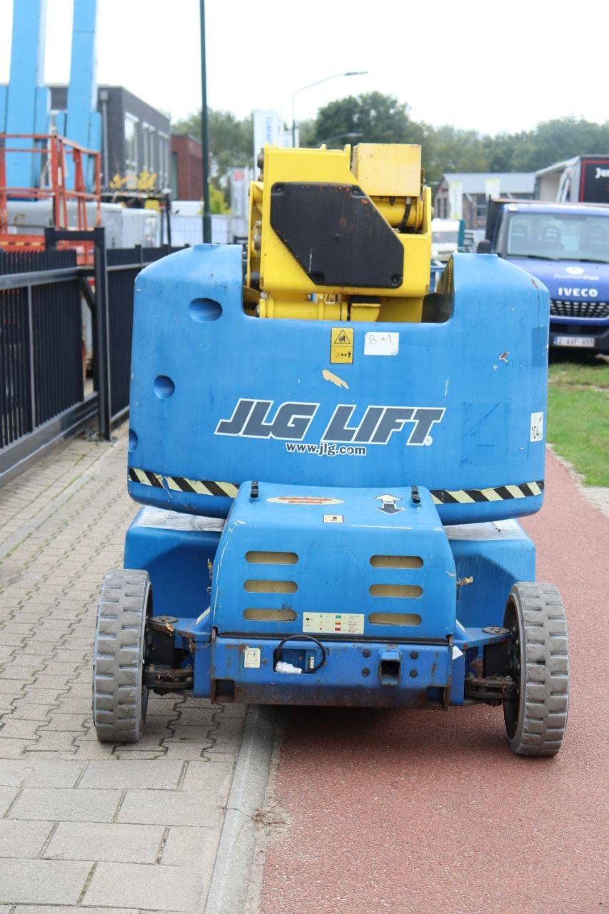 JLG M400AJPN Electric+Diesel 14.19m Articulated Boom Lift 2007