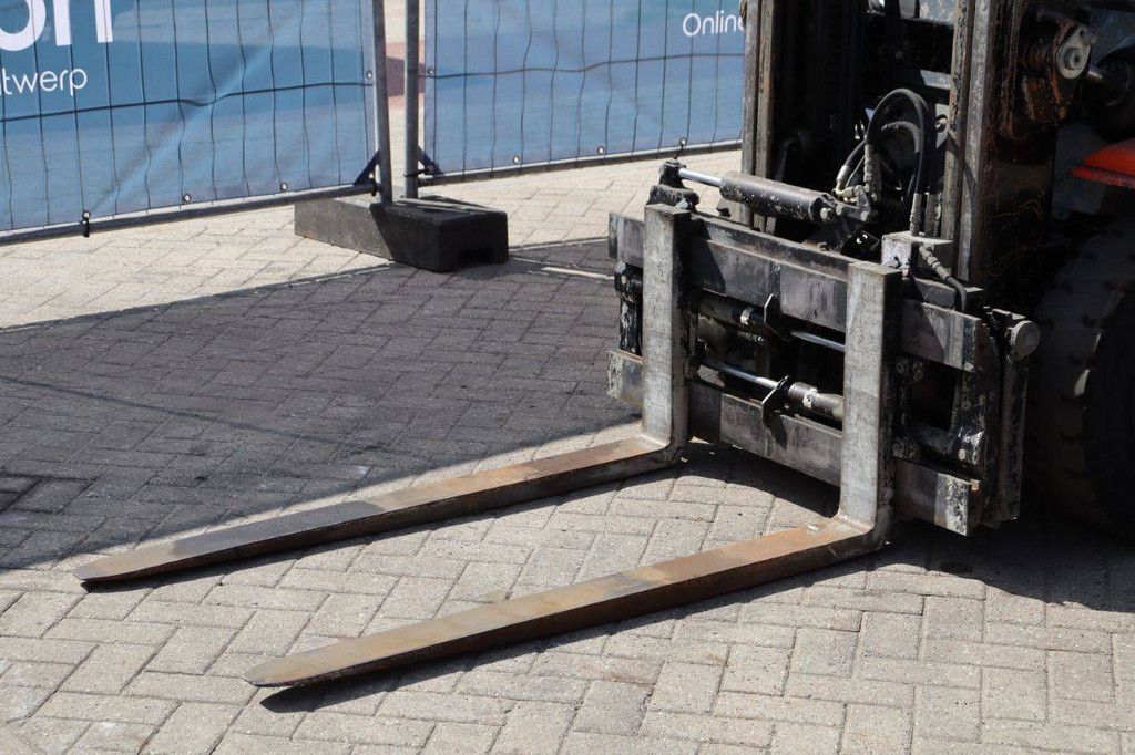 Forklift Toyota 42-7FGF25 LPG 2500kg 5.0m 2011