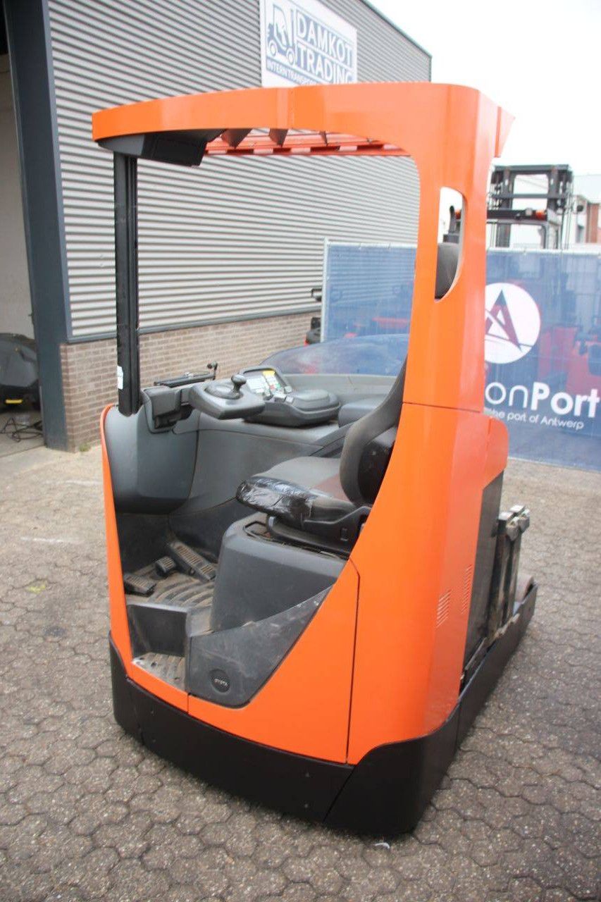 Reach truck Toyota RRE180 Electric 1800kg 2017