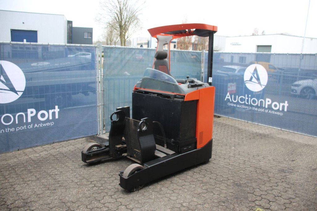 Reach truck Toyota RRE180 Electric 1800kg 2017