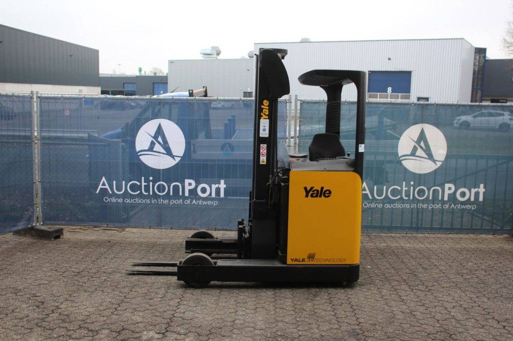 Reach truck Yale MR16 Electric 1600kg 5.5m 2007