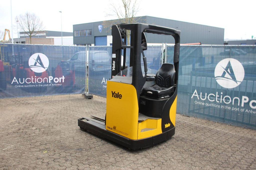 Schubmaststapler Yale MR14 Electric 1400 kg 4,6 m 2008