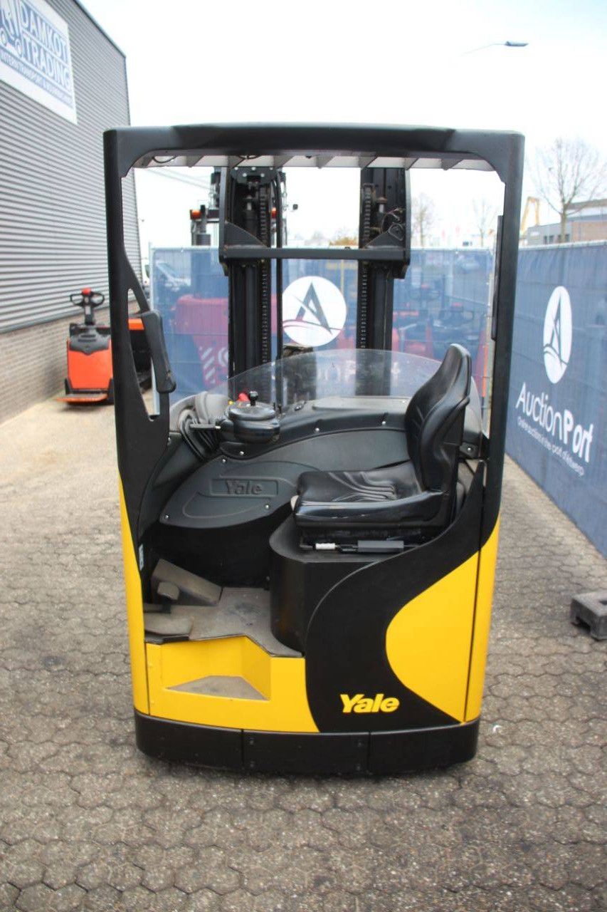 Schubmaststapler Yale MR14 Electric 1400 kg 4,6 m 2008