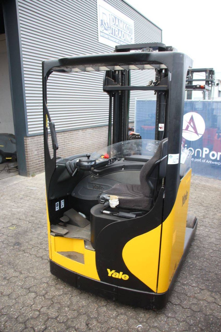 Reach truck Yale MR16 Electric 1600kg 2009