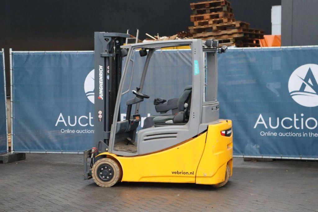 Heftruck Jungheinrich EFG 216 440DZ Elektrisch 1600kg 4.4m 2016